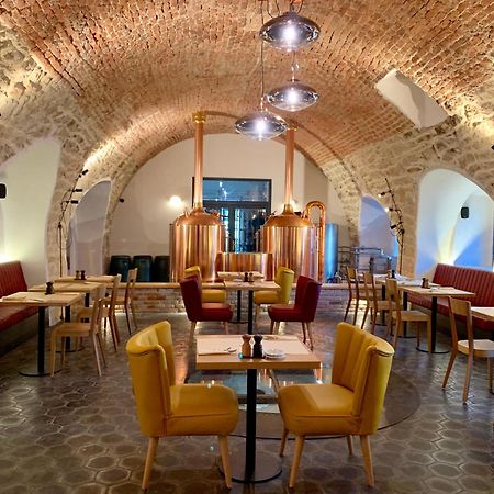 River Apartments Mladá Boleslav エクステリア 写真