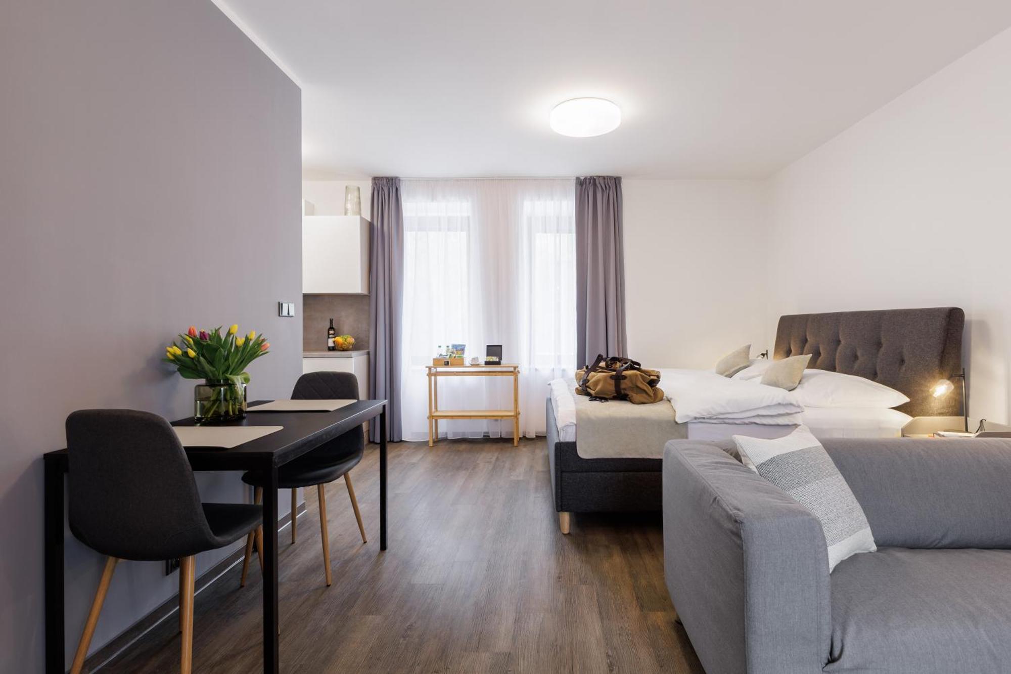 River Apartments Mladá Boleslav エクステリア 写真